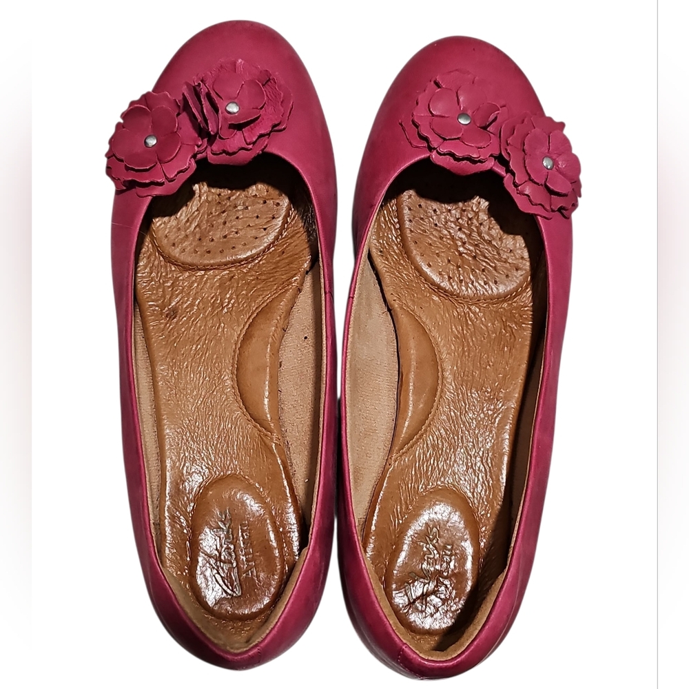 Clarks Artisan Pink Leather Flower Flats 9W Comfort Slip On Ballet Shoes Boho - Picture 6 of 8